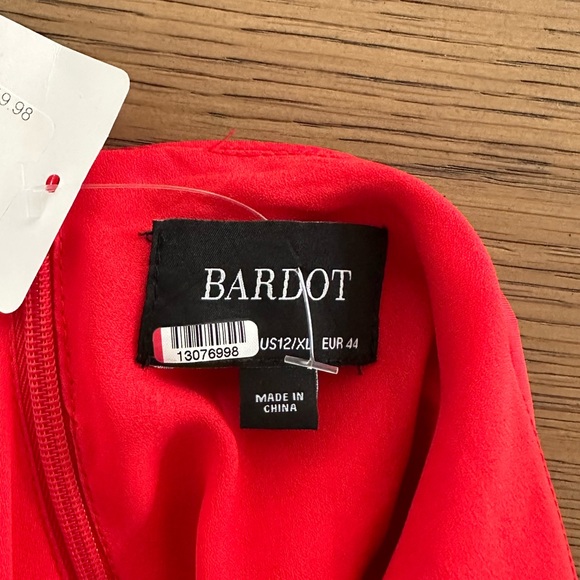 Bardot red silk long gown spaghetti straps - Picture 11 of 11